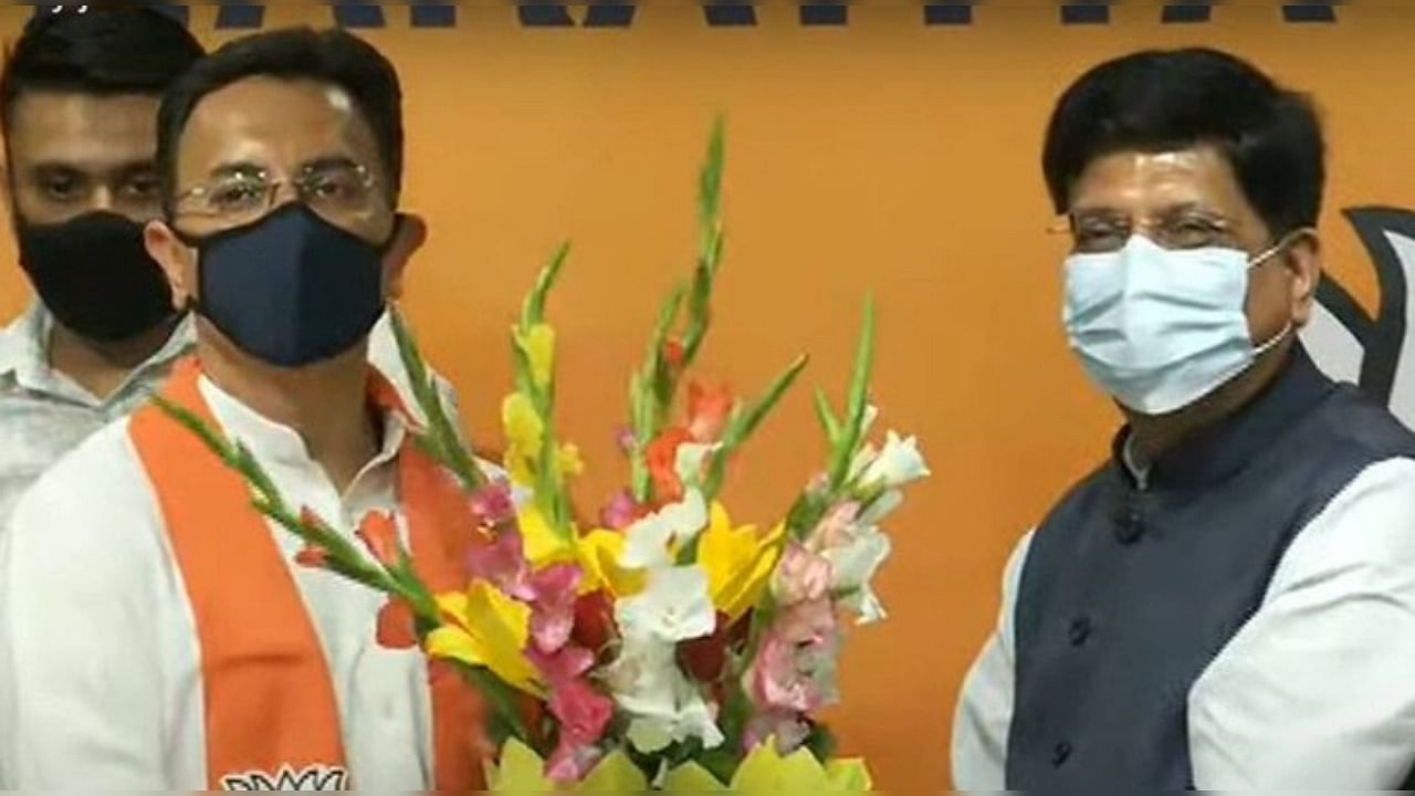 Jitin Prasada joined the BJP in presence of Union Minister Piyush Goyal. Credit: Twitter/dpradhanbjp