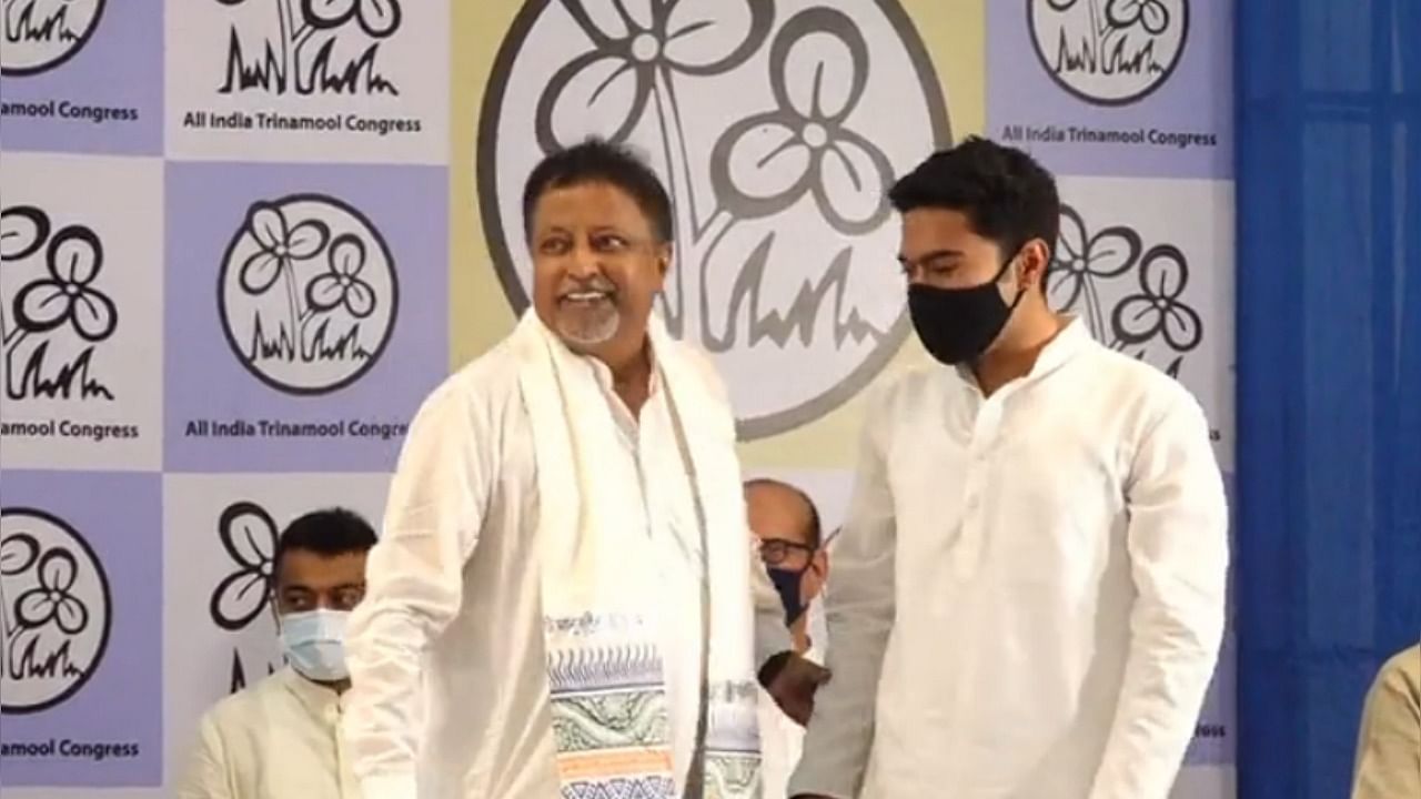 Mukul Roy and Abhishek Banerjee. Credit: Screengrab of live stream on Facebook/@All India Trinamool Congress