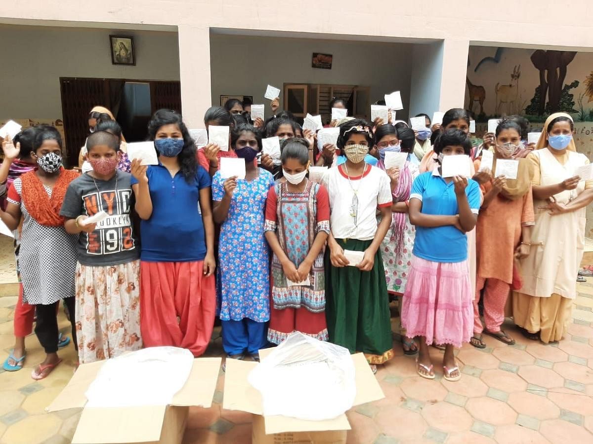 Mayank Agarwal Memorial Foundation has distributed sanitary pads to last a year to 1,500 girls, in collaboration with Collective Consciousness, an NGO.