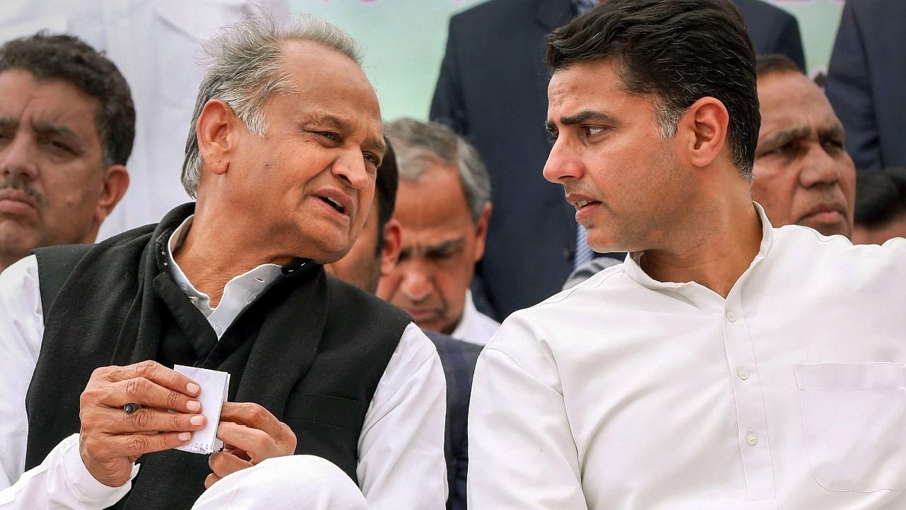 Rajasthan Chief Minister Ashok Gehlot (L) and Sachin Pilot (R). Credit: PTI File Photo
