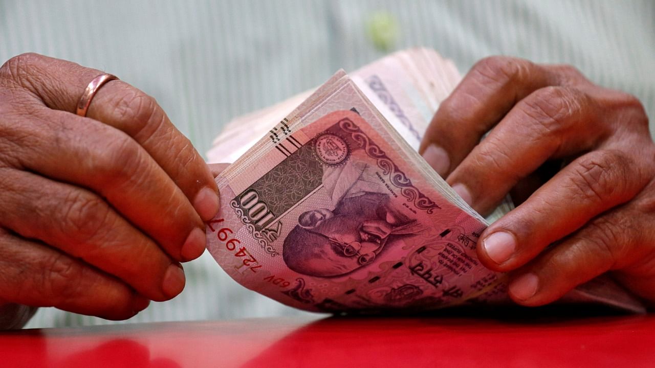 On Wednesday, the rupee had settled at 73.32 against the American currency. Credit: Reuters Photo