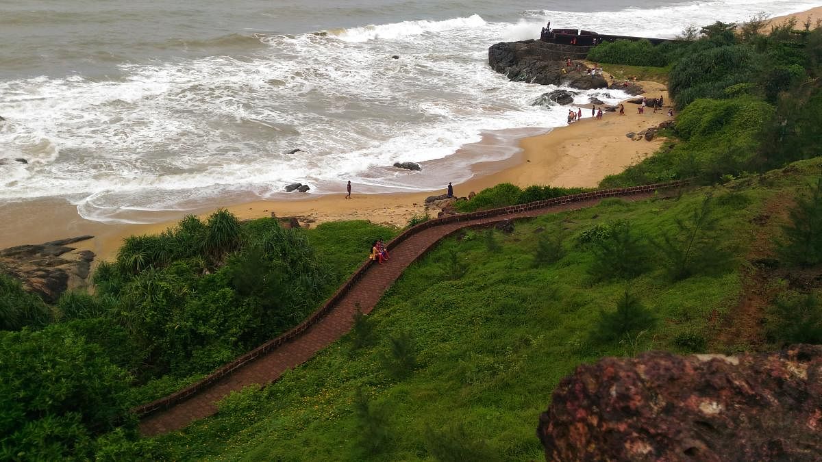 A view of seashore from Bekal fort. PHOTOs COURTESY WIKIPEDIA