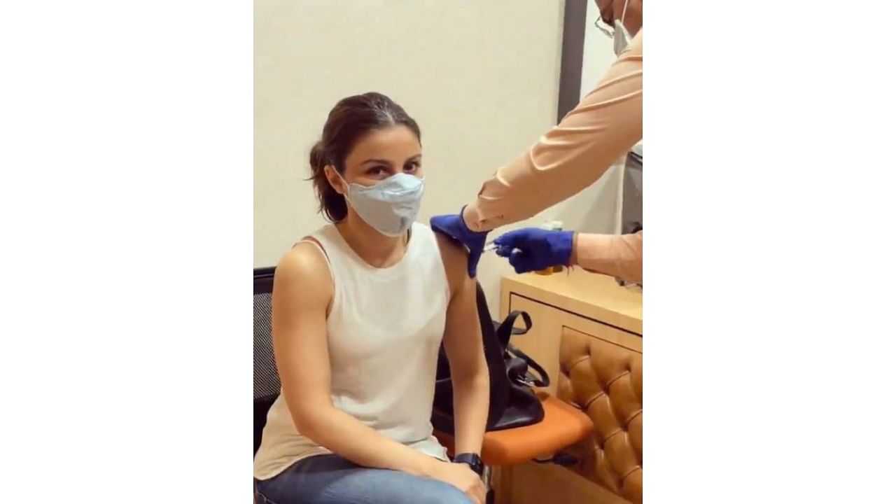 Actor Soha Ali Khan on Tuesday received her jab of the coronavirus vaccine. Credit: Instagram Photo/@sakpataudi