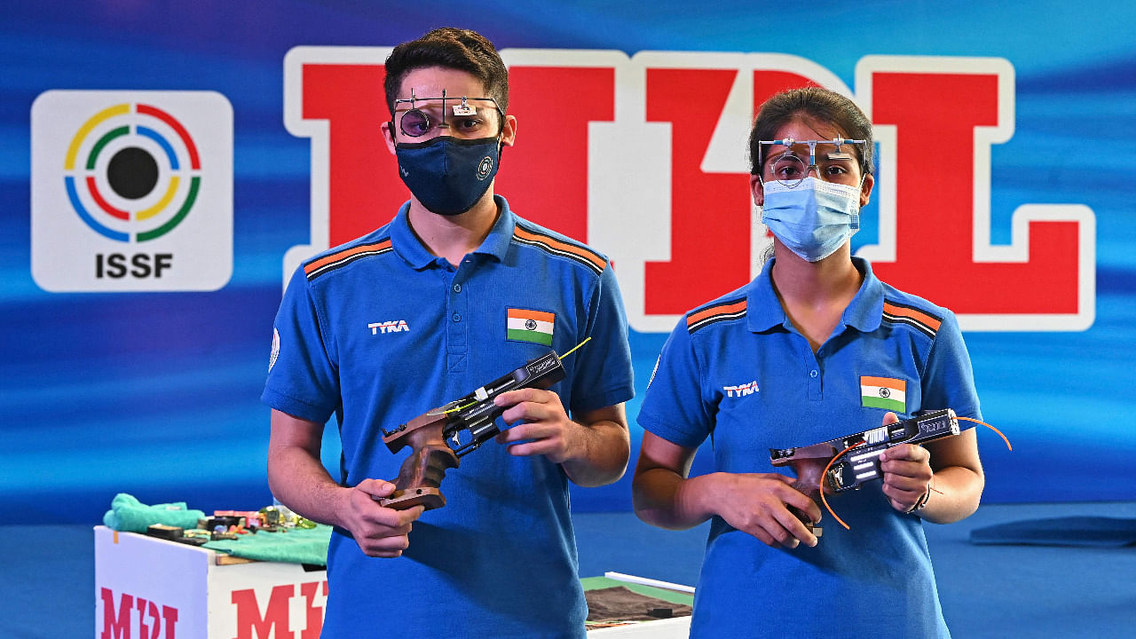 Vijayveer Sidhu (L) and Tejaswini (R). Credit: AFP Photo