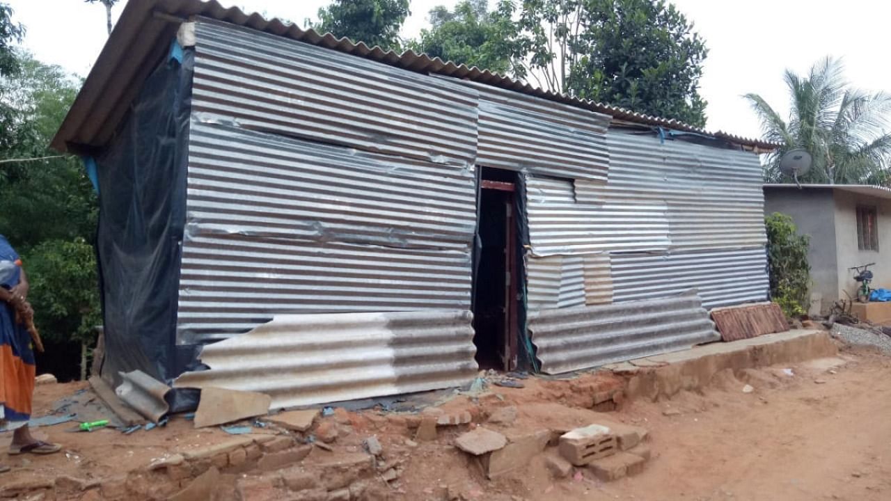 People affected by the flood in 2019 are still living in sheds in Siddapura in Kodagu district. Credit: DH photo