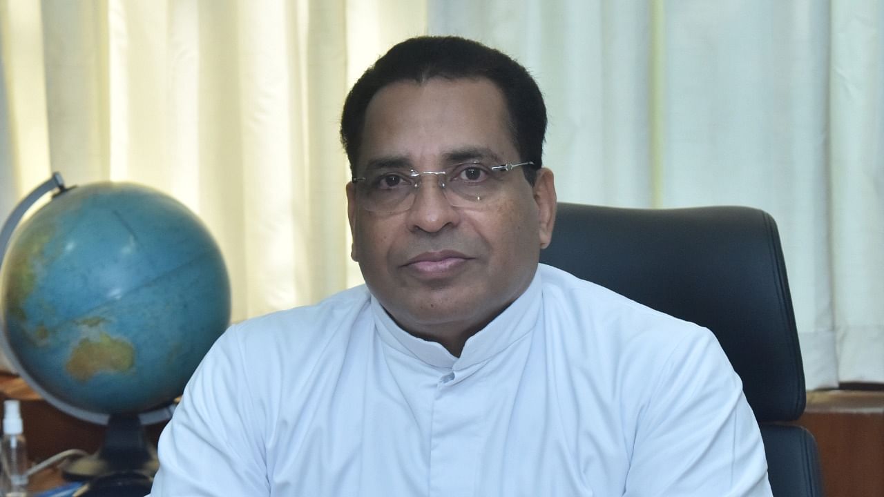 The committee will investigate the allegations made by students and student organisations, said Vice-Chancellor Fr Abraham V M. Credit: DH photo