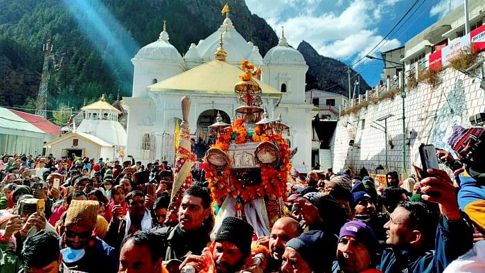 A large number of pilgrims attend the door closing ceremony of Gangotri Dham for winters, in Uttarkashi. Credit: PTI File Photo