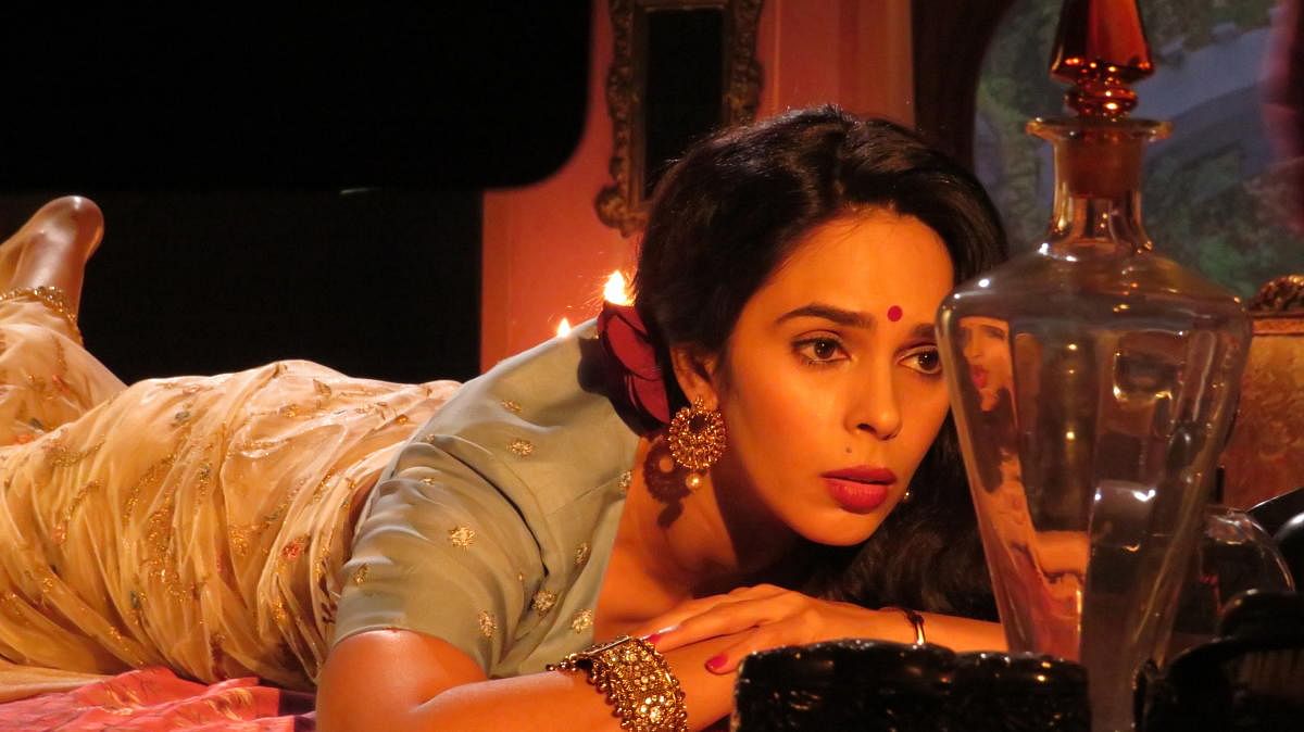 Mallika Sherawat plays an actor in her latest Hindi film 'RK/RKAY', directed by Rajat Kapoor. 