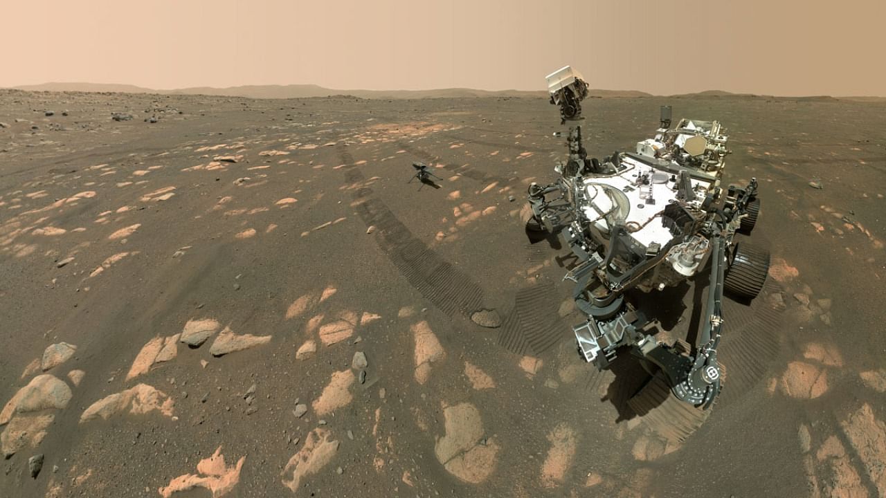 NASA’s Perseverance Mars rover took 62 individual images with its WATSON camera, before they were stitched together into a single selfie. Credit: NASA/JPL-Caltech/MSSS