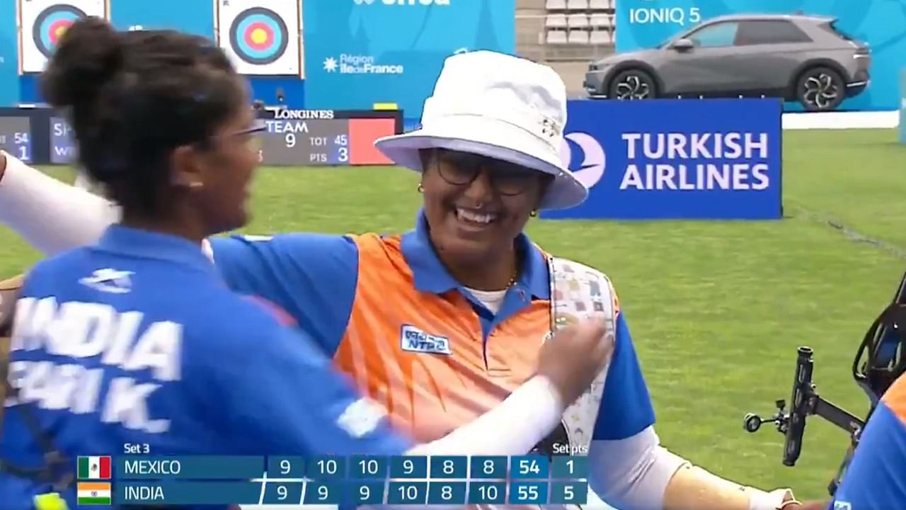 Deepika Kumari (C) celebrates India's recurve win at the Archery World Cup Stage 3. Credit: Sreengrab via Twitter/@worldarchery
