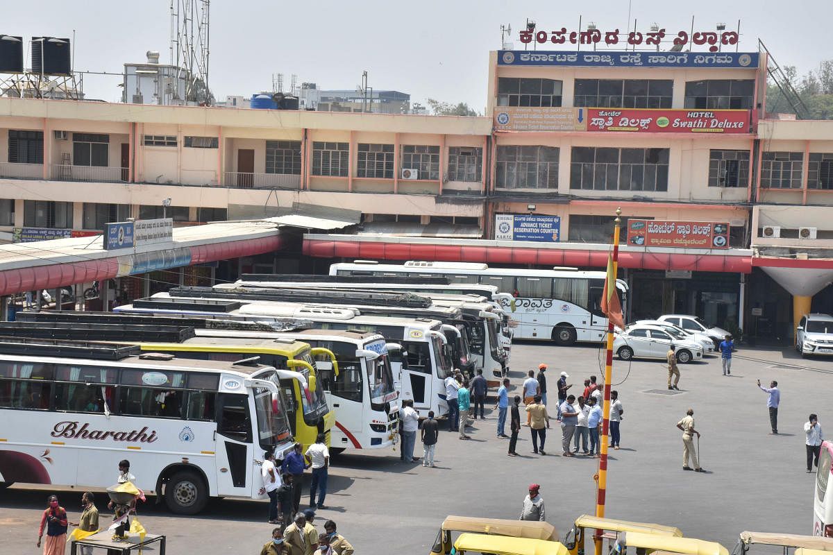 The Karnataka State Road Transport Corporation allowed private buses to operate from its bus terminals during the strike by transport employees. DH File Photo