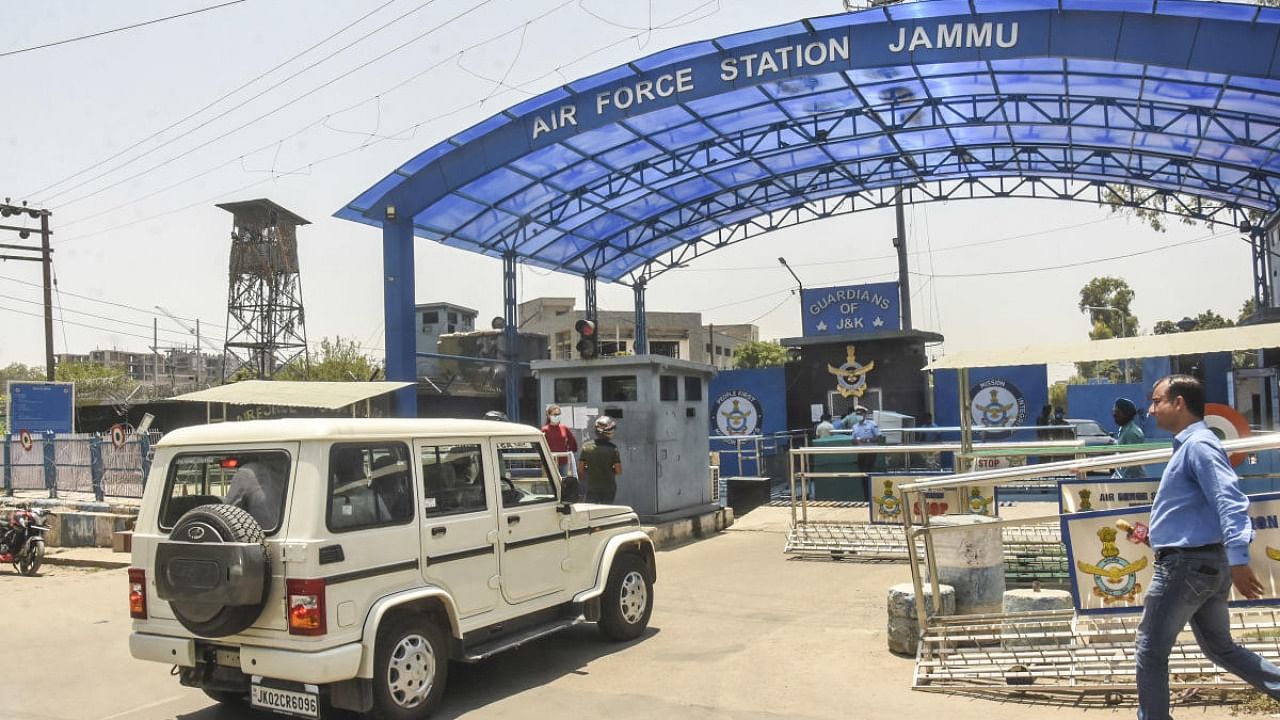 Delhi Police special cell entering IAF station in Jammu which was bombed on early hours of Sunday by Pakistan based terrorists by a drone. Credit: PTI Photo