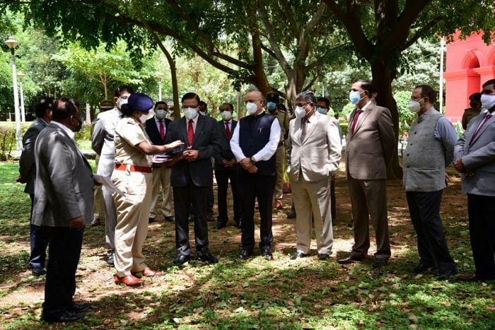Chief Justice Abhay S Oka made available an app jointly developed by forest department and KEONICs for the public to upload details of trees in private areas. Credit: DH Photo
