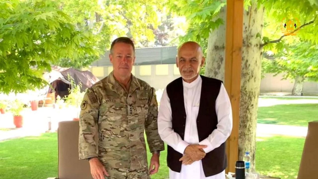 President Ghani (R) meets US General Miller in Kabul. Credit: Reuters Photo