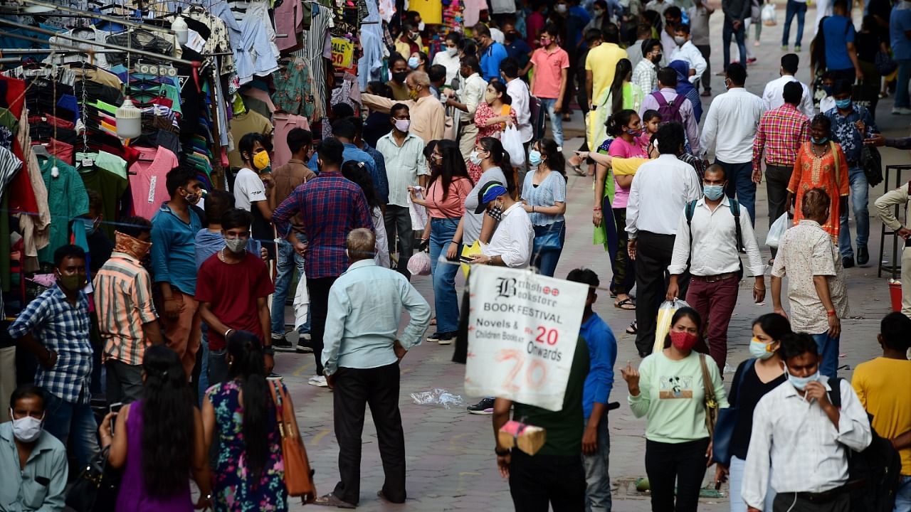 People crowd at Janpath market during Covid-19 lockdown relaxation, in New Delhi, Monday, July 12, 2021. Credit: PTI Photo