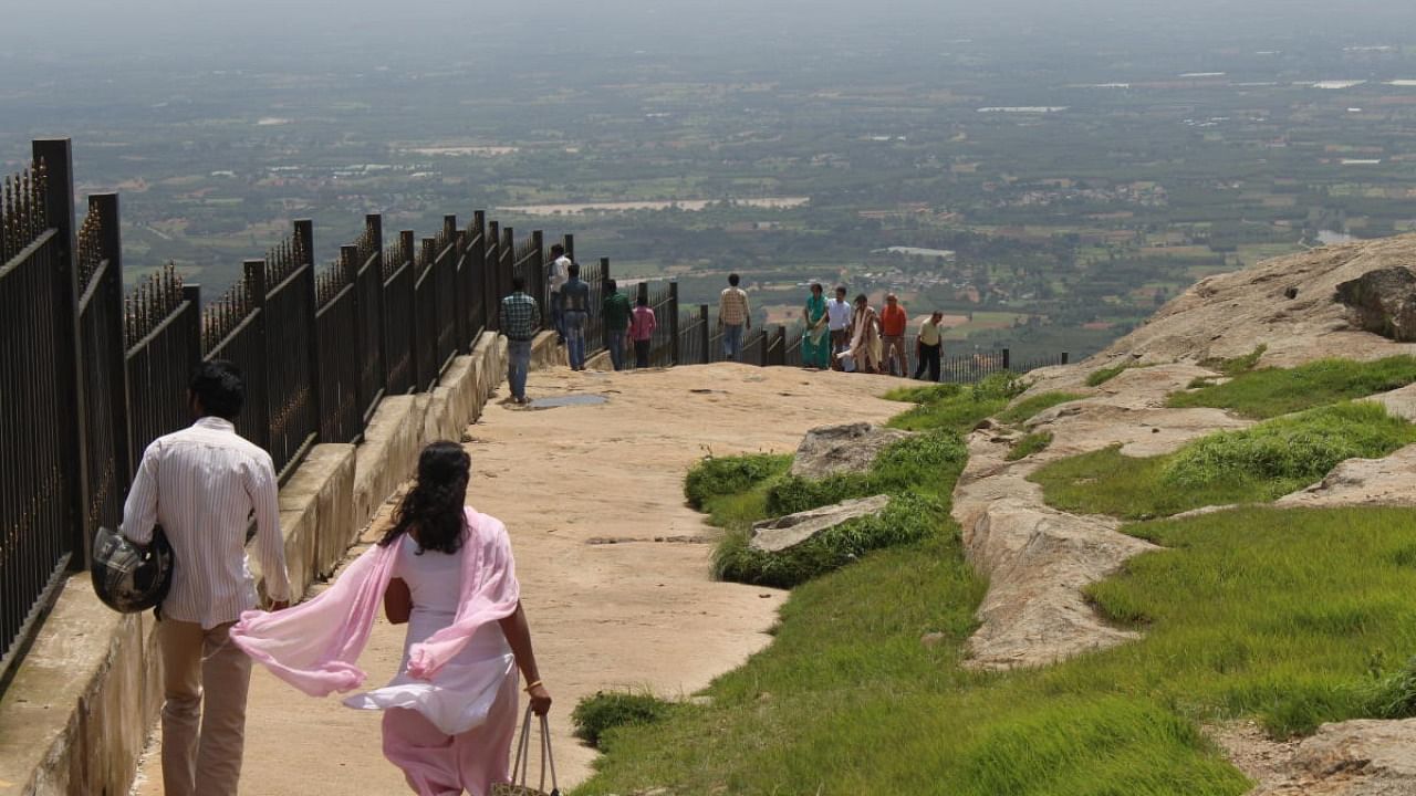 A view from the top of the Nandi Hills in Chikkaballapur district. Credit: DH File Photo