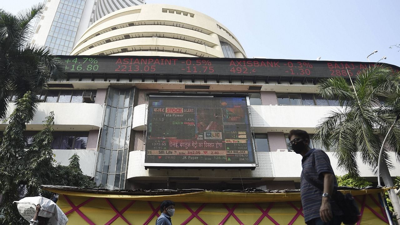 After surging to a lifetime peak of 53,290.81 in opening session, the 30-share BSE index ended 18.79 points or 0.04 per cent lower at 53,140.06. Credit: PTI File Photo