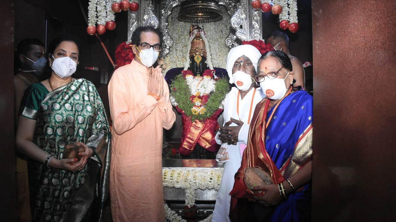 As per the long-standing tradition, the chief minister performed the puja with his wife Rashmi Thackeray at 2.30 am. Credit: Special arrangement