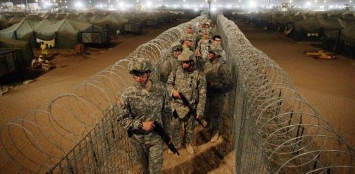 US Army soldiers near the Kuwait-Iran border. Credit: AFP Photo