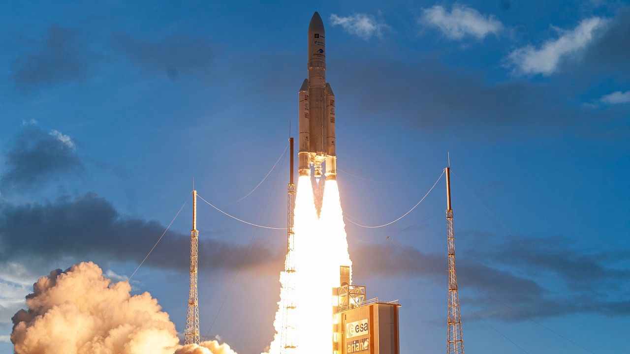 The launch of Eutelsat Quantum, reprogrammable satellite. Credit: Twitter/ @esa