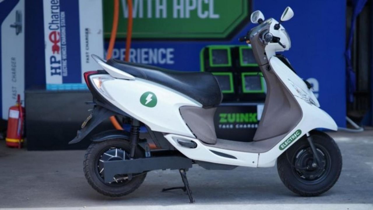 Bounce converted 100 old scooters by spending Rs 25,000 per vehicle on electric motors and another Rs 45,000 on each battery.  Credit: DH File Photo