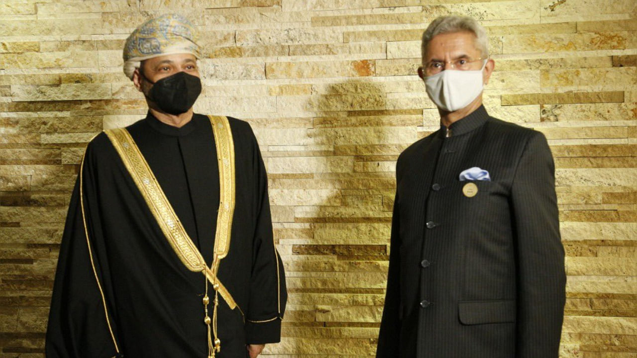 Oman Foreign Minister and S Jaishankar. Credit: Twitter Photo/@DrSJaishankar