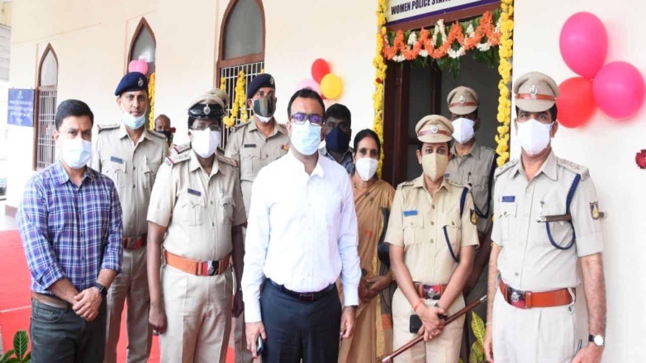 Police Commissioner Chandragupta during the inauguration of ‘one stop service centre’ at women’s police station, in Mysuru. Credit: DH Photo