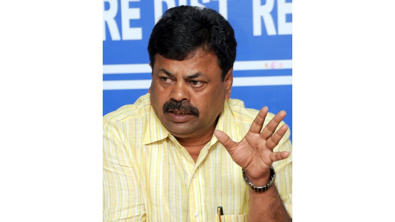 Former Minister M P Renukacharya. Credit: DH file photo