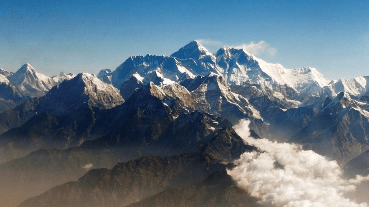 Mount Everest (C), the world highest peak, and other peaks of the Himalayan range. Credit: Reuters File Photo