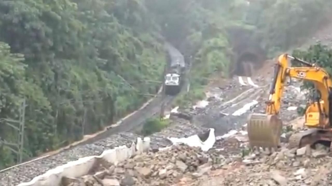 Train services resumed with the clearing of the landslide on the track near Kulashekar between Mangaluru Junction and Thokur. Credit: DH Photo