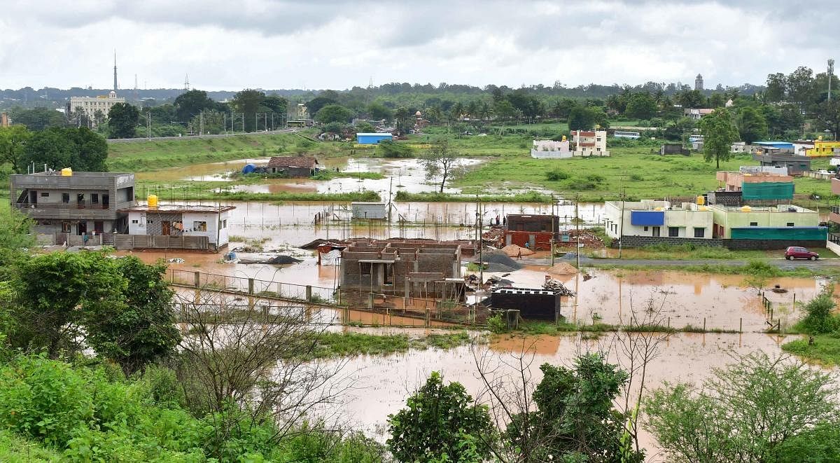 With 2 deaths by drowning and 2 deaths by landslides, Uttara Kannada district has recorded more casualties than other districts. Credit: DH Photo
