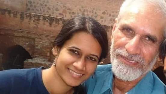  Natasha Narwal with her father. Credit: Twitter/ @CPIMSTATEDELHI