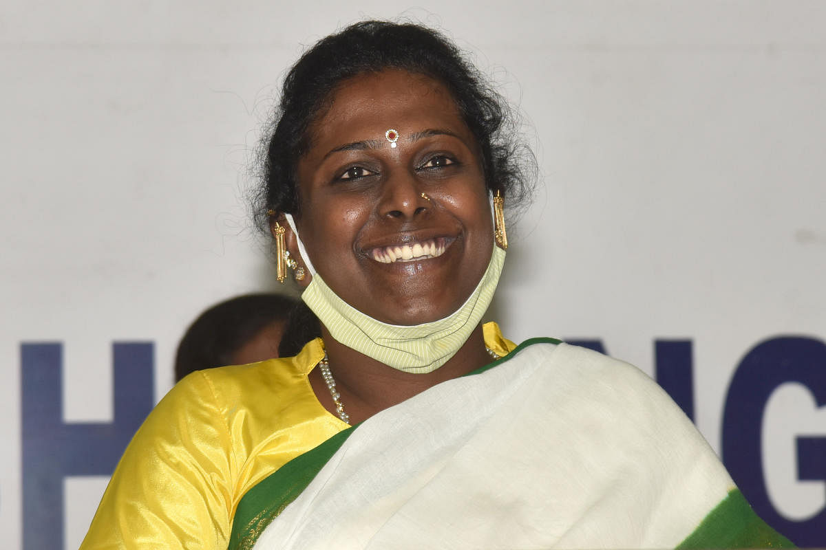Akkai Padmashali joined the Congress on September 20.