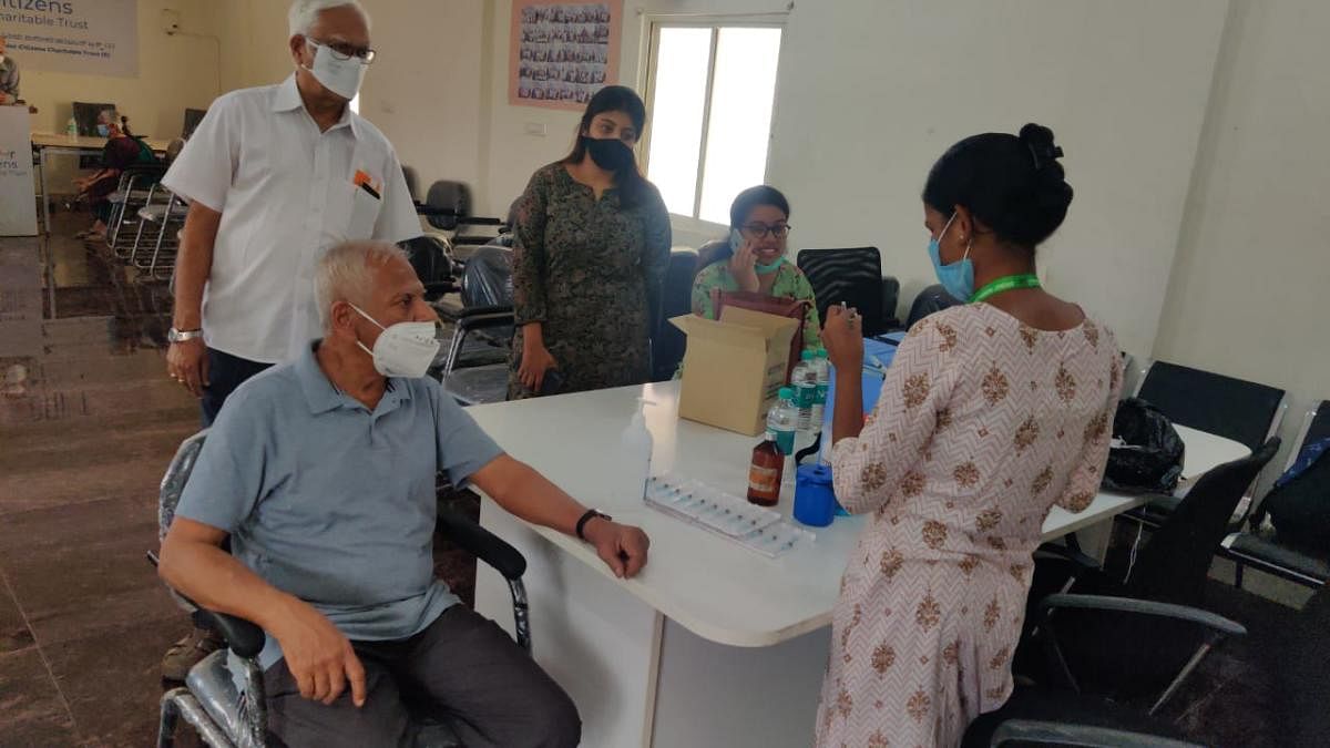 The Domlur Layout Residents Welfare Association and Domlur Senior Citizens Charitable Trust have collaborated with a BBMP Primary Health Centre to offer free vaccination.