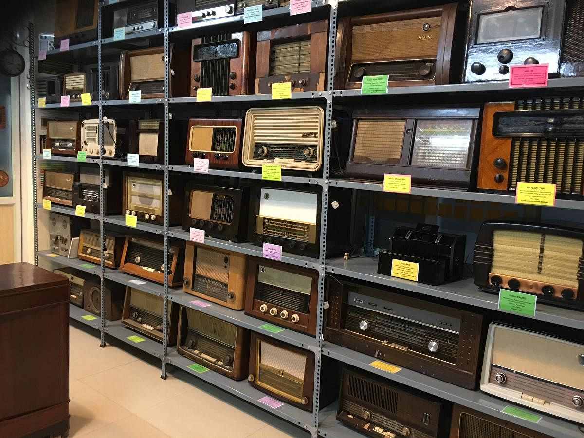 A Philips 1028 and a Westinghouse M108 from 1942 are among the rare radios on display at the museum in Basaveshwara Nagar.