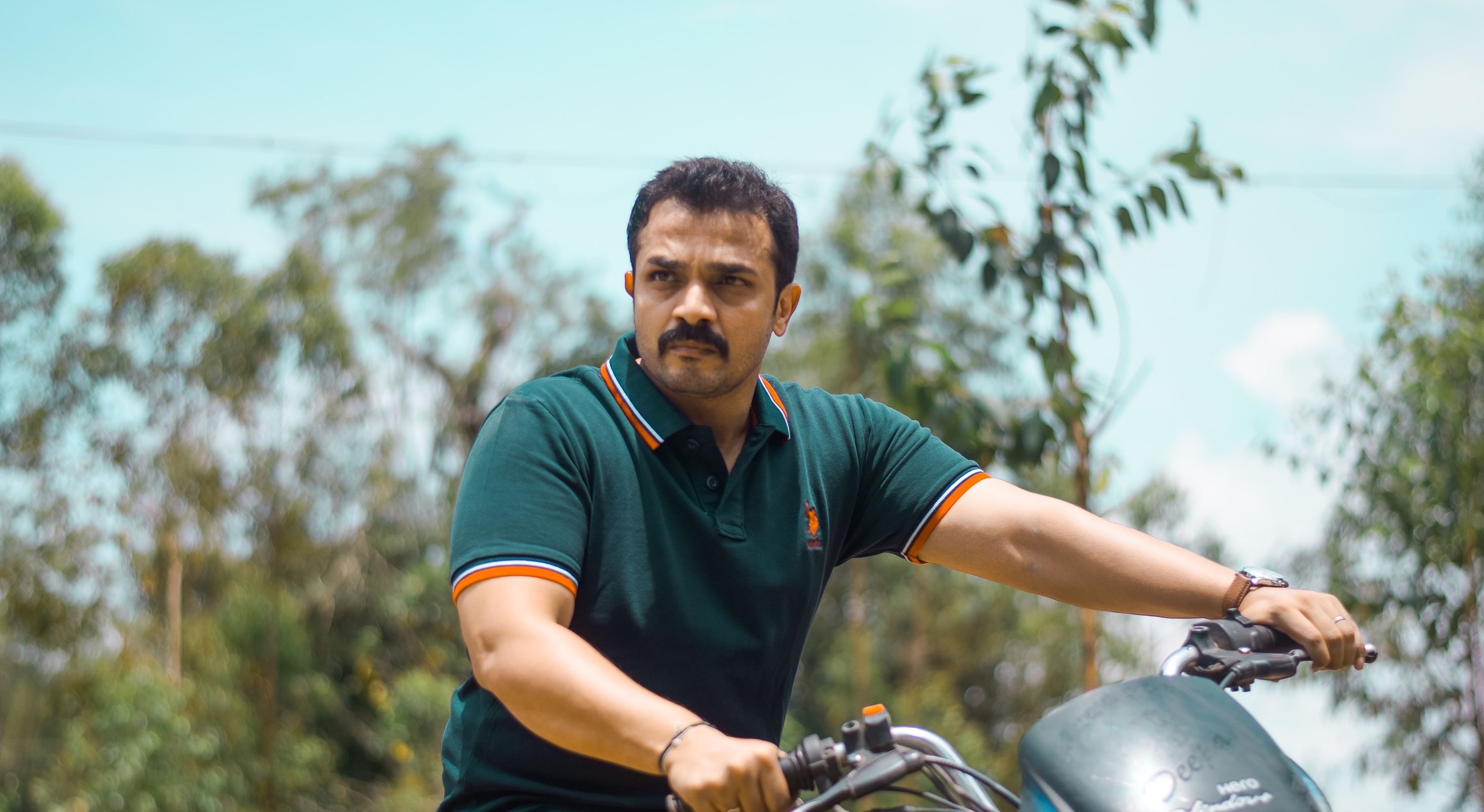 Vijay Raghavendra plays a no-nonsense cop in his upcoming flick ‘Seetharam Benoy Case No.18’. 