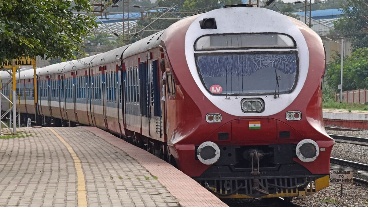 The train from Guntakal (07693) will depart at 3.45 pm, starting Monday. In the return direction, the train (07694) will leave Hindupur at 6.30 am. Credit: DH File Photo