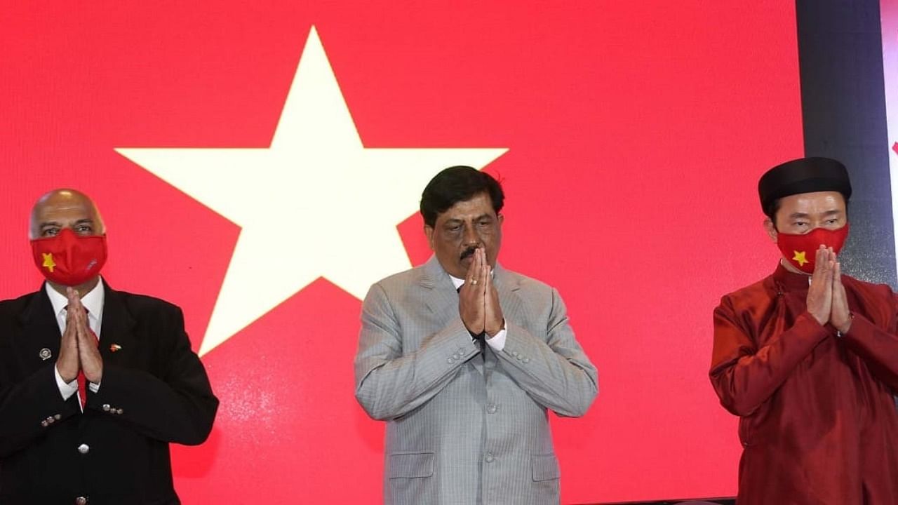 Industrialist N S Srinivasa Murthy (L) has been named the honorary consul of Vietnam for Karnataka. Credit: DH Photo