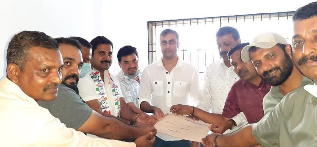 Madanda Thimmaiah was selected as the candidate from the Congress party for the by-election of ward number 13 in Virajpet Town Panchayat.