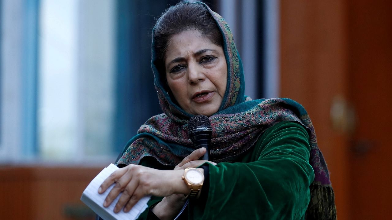Mehbooba Mufti, former chief minister of Jammu and Kashmir and President of Peoples Democratic Party (PDP), addresses a news conference in Srinagar, October 23, 2020. Credit: Reuters Photo