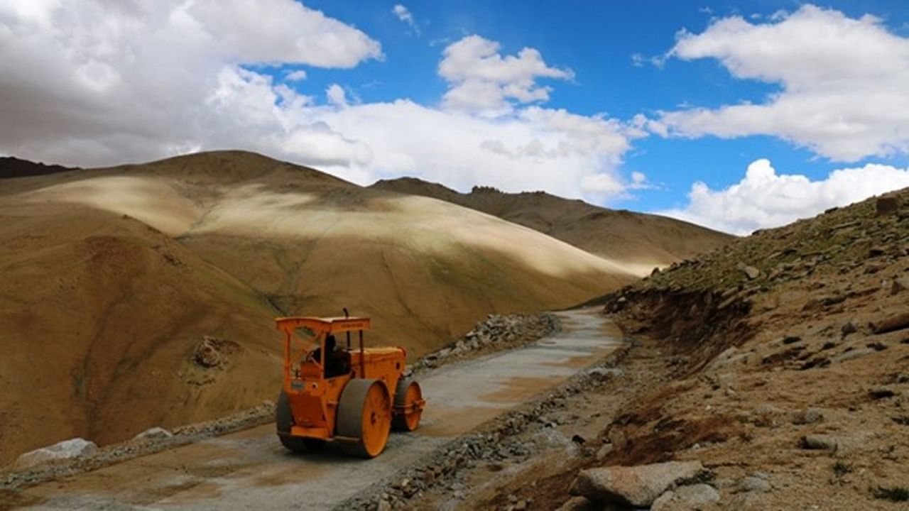 Ladakh MP Jamyang Tsering Namgyal said that the stretch passing through the Kela Pass at 18,600 feet will be world’s highest motorable way. Credit: Twitter/@AkashvaniAIR