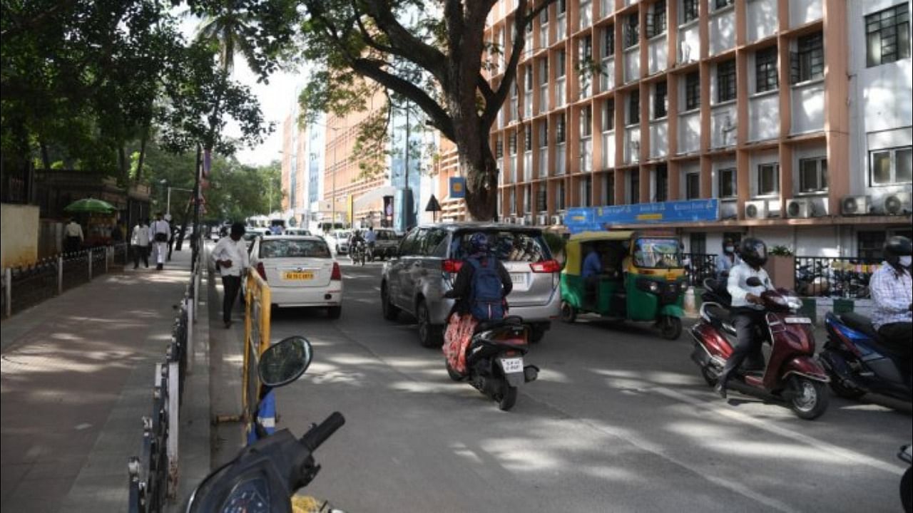 Devaraj Urs Road links BR Ambedkar Veedhi with Basaveshwara Circle in Bengaluru. Credit: DH Photo