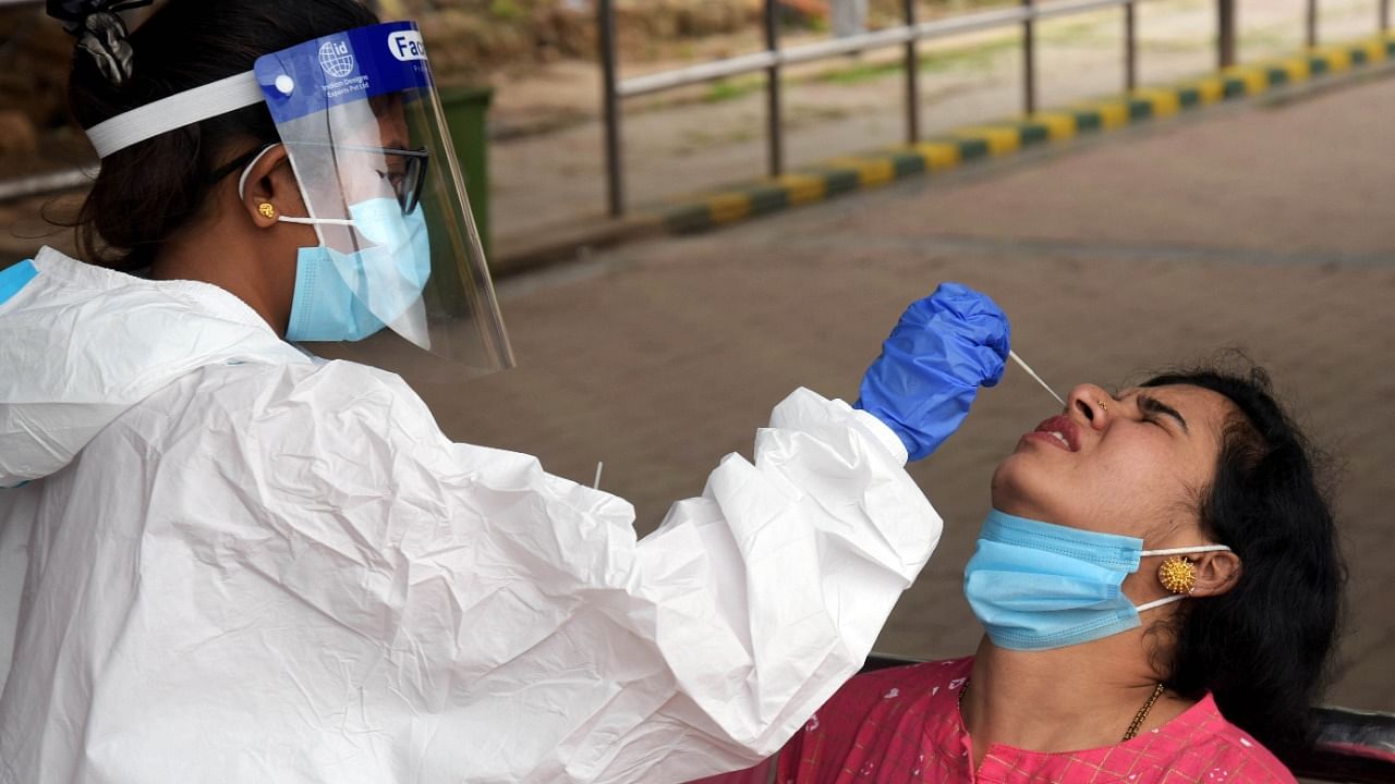 Cumulatively a total of 4,41,53,718 samples have been tested in the state so far, out of which 1,59,248 were done on Saturday alone. Credit: DH Photo/Pushkar V