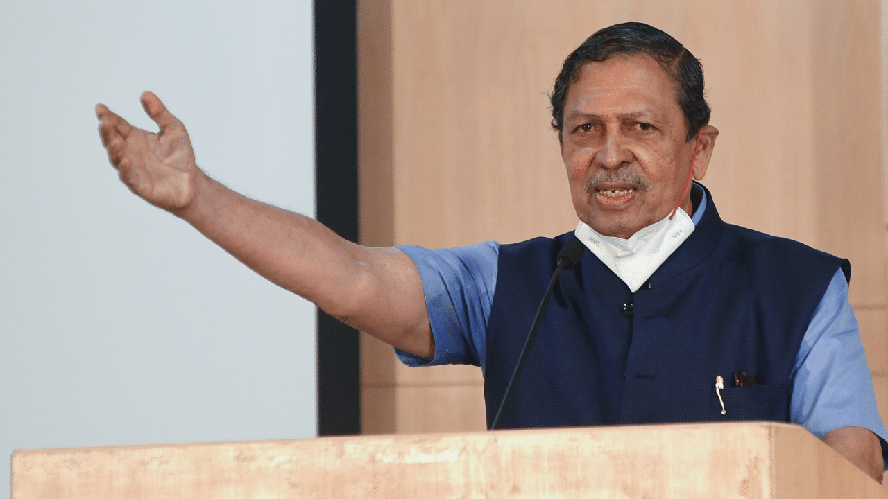 Former Lokayukta Justice (retired) N Santosh Hegde. Credit: DH Photo