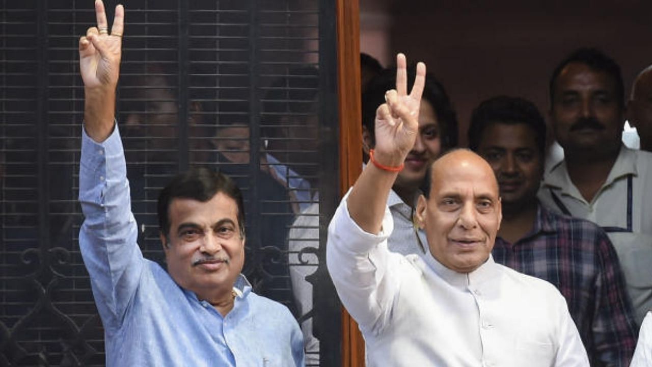 Defence Minister Rajnath Singh and Road Transport and Highways Minister Nitin Gadkari. Credit: PTI File Photo