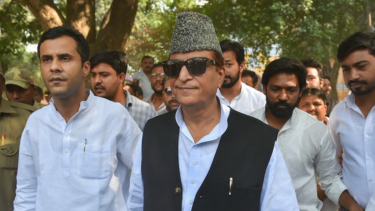 Azam Khan discharged from hospital, taken back to Sitapur jail
