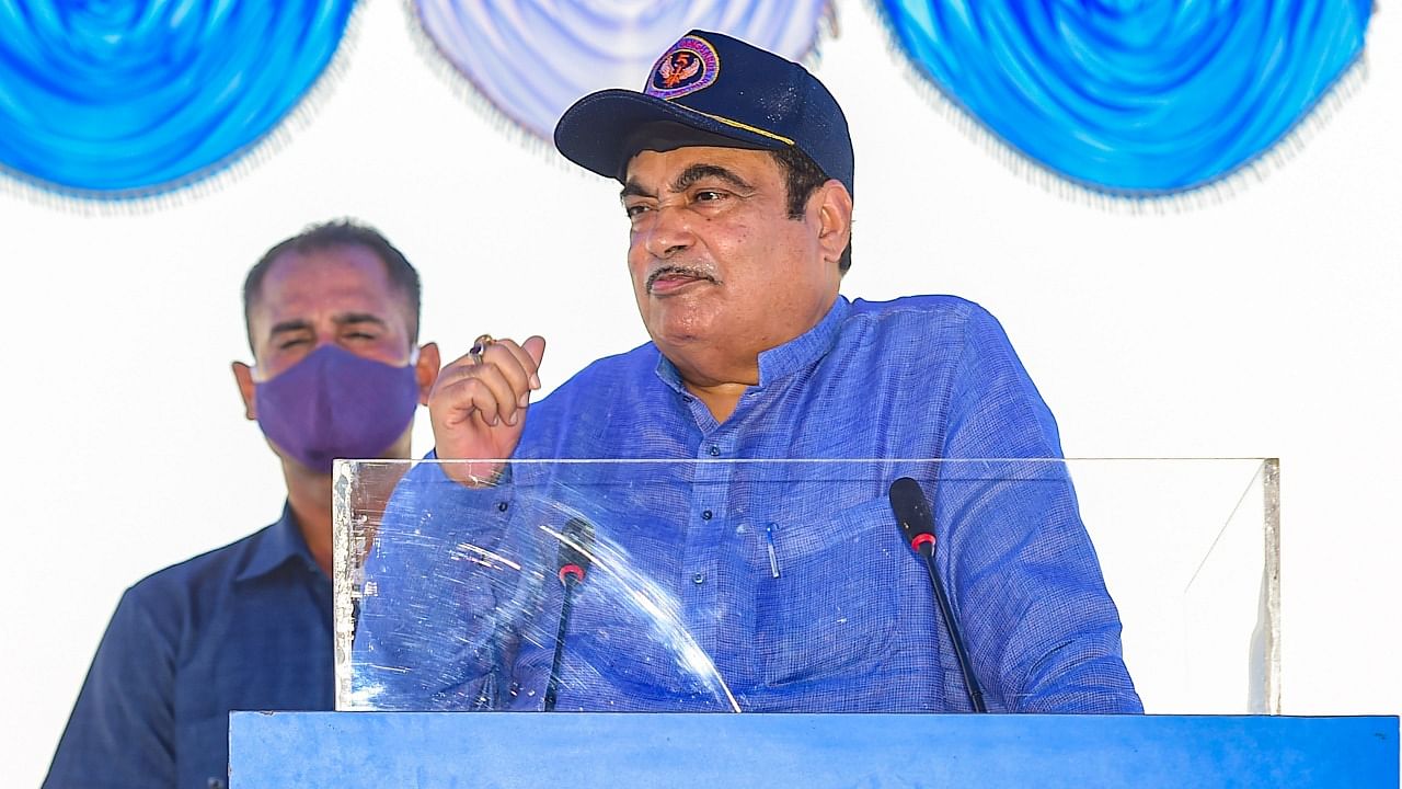 Union minister Nitin Gadkari had on Saturday launched 'iRASTE', an Artificial Intelligence-powered project. Credit: PTI Photo