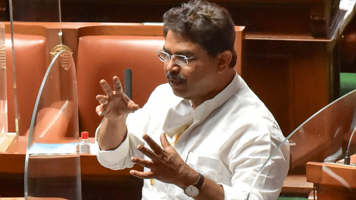 Revenue Minister R Ashoka speaks in the Legislative Assembly on Wednesday. Credit: DH Photo