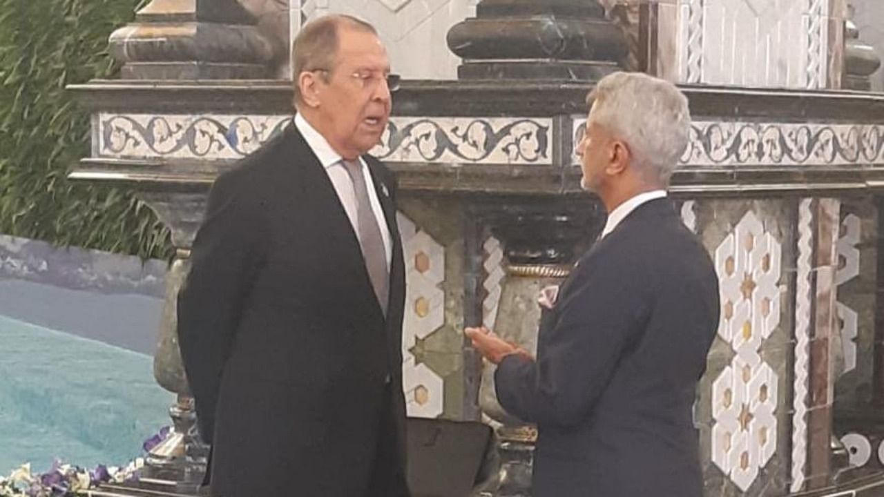 External Affairs Minister S Jaishankar with his Russian counterpart Sergey Lavrov. Credit: Twitter/@DrSJaishankar
