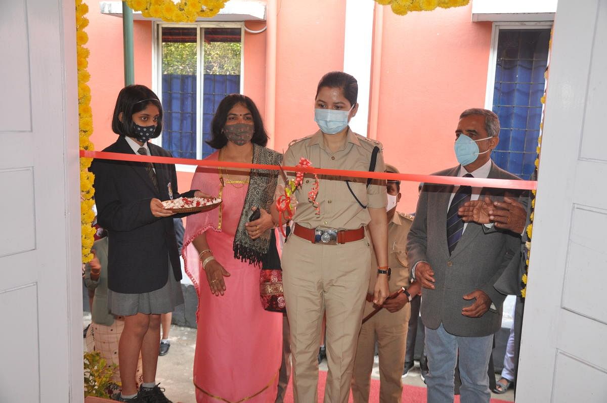 Superintendent of Police Kshama Mishra inaugurates Atal Tinkering Lab at Coorg Public School in Gonikoppa.